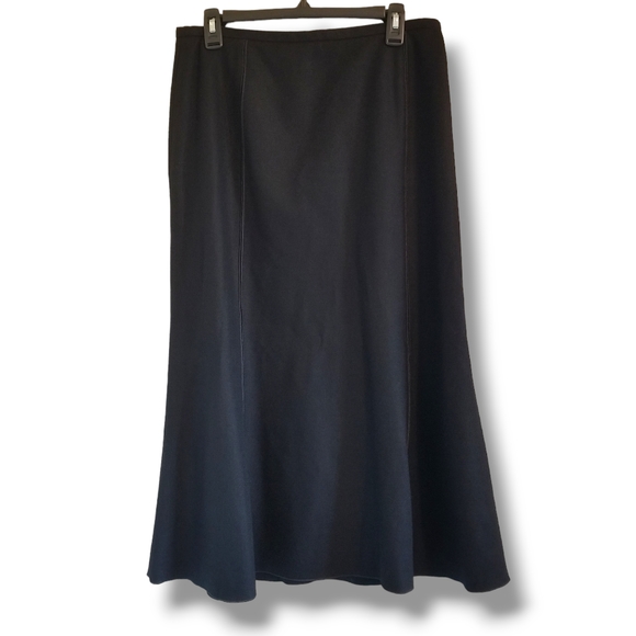 Harve Benard Dresses & Skirts - Harve Benard Women's Size 10 Black Long Maxi Casual Wool Skirt